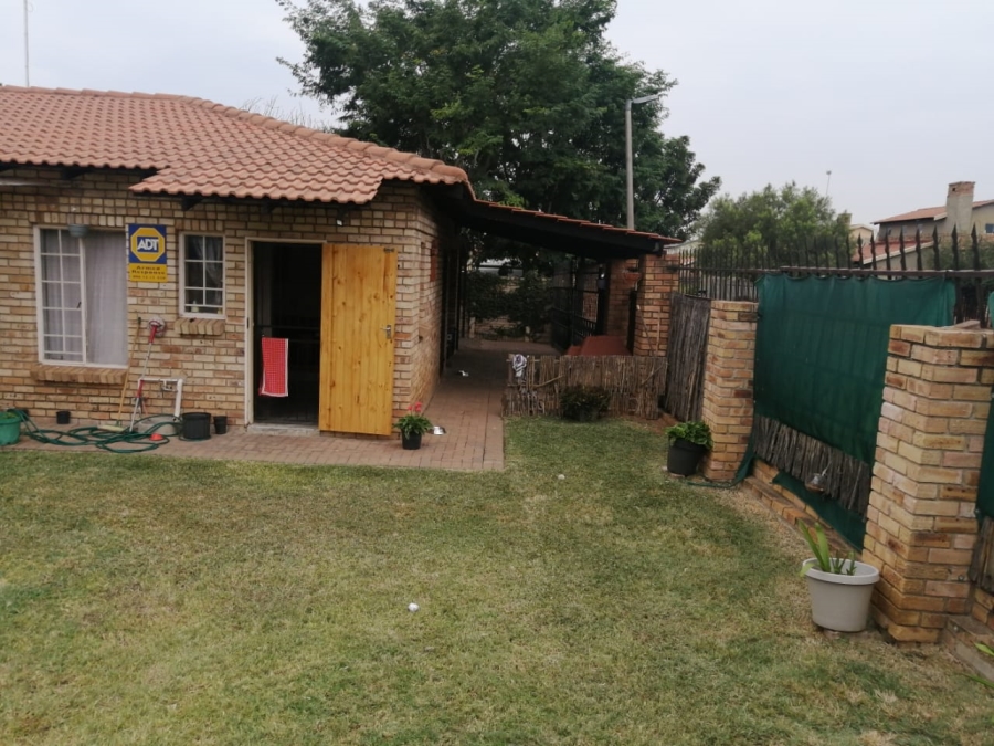 3 Bedroom Property for Sale in Waterval East North West